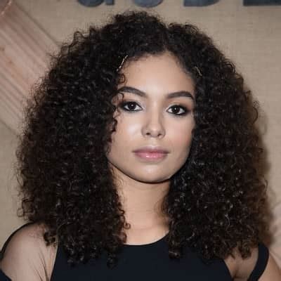 Jessica Sula Biography: Early Life