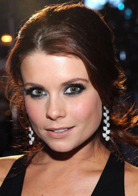 Joanna Garcia: Personal Life and Achievements