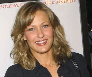 Joey Lauren Adams: A Brief Biography