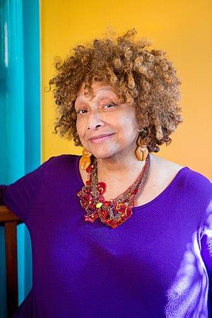 Joyce Scott: A Brief Biography