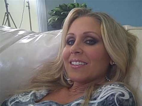 Julia Ann: A Look into the Life of the Famous Performer