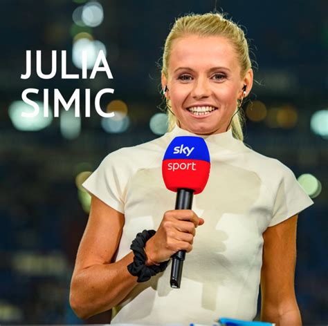 Julia Simic's Influence and Impact on Women's Football