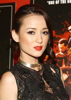 Julie Estelle's Net Worth in 2021