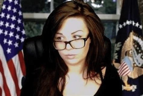 Kaceytron's Influence on the Online Gaming Community