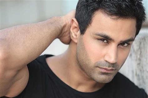 Karan Oberoi: A Brief Biography