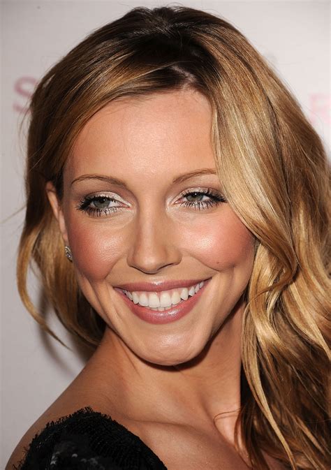 Katie Cassidy's Physical Attributes and Style