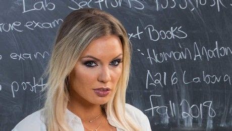 Kenzie Taylor: Early Life and Background