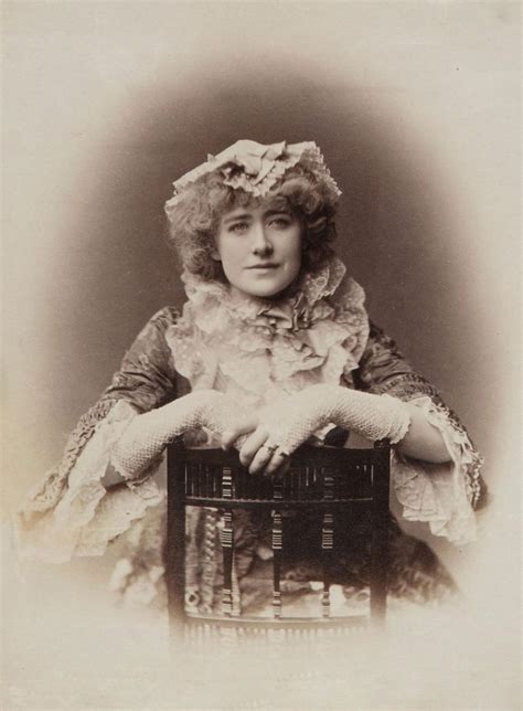 Key Highlights of Ellen Terry's Career