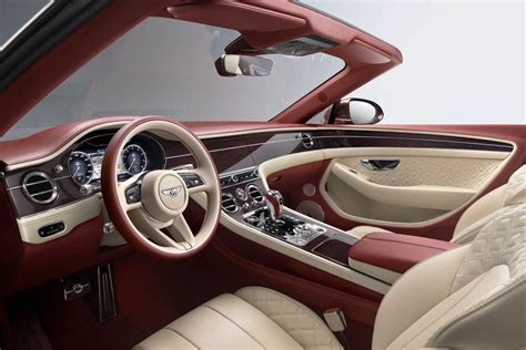 Luxury and Comfort: The Interior Features of Convertible Cars