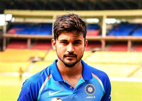 Manish Pandey: Physical Appearance and Style