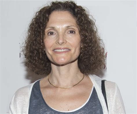 Mary Elizabeth Mastrantonio: Early Life and Career