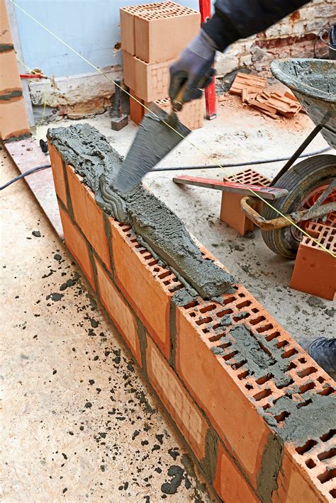 Mastering the Craft of Bricklaying: Progressing from Novice to Professional