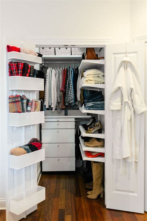 Maximizing Space: Innovative Approaches to Utilize Wardrobe Entrances for Storage