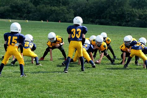 Mental and Physical Consequences of a Defeat: Examining the Effects of Unsuccessful Football Matches