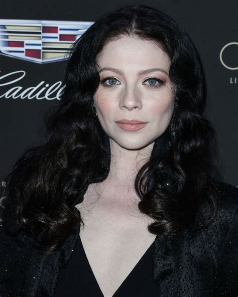 Michelle Trachtenberg's Physique and Health Regimen