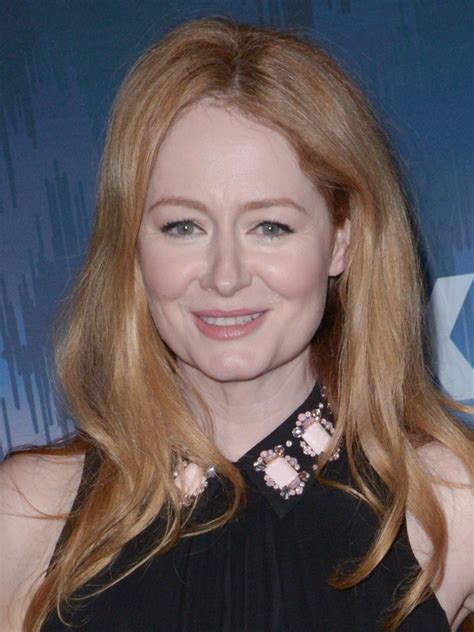 Miranda Otto's Acting Style and Versatility