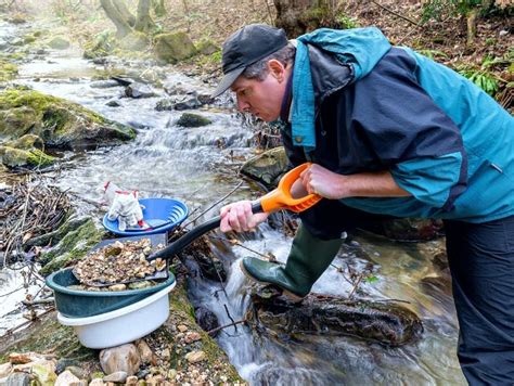 Modern-day gold prospectors: Passionate adventurers