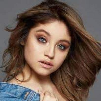 Net Worth: Karol Sevilla's Earnings and Investments