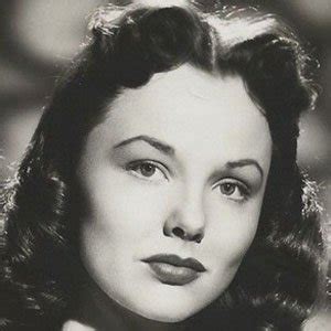 Net Worth of Wanda Hendrix