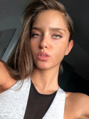 Neta Alchimister's height and physical appearance