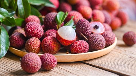 Nourishment and Fulfillment: The Symbolism of Eating Lychee