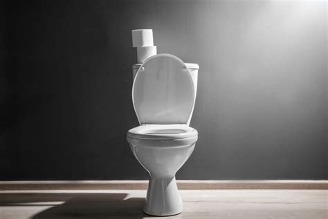 Overcoming Anxiety: Dealing with Recurrent Toilet Dreams