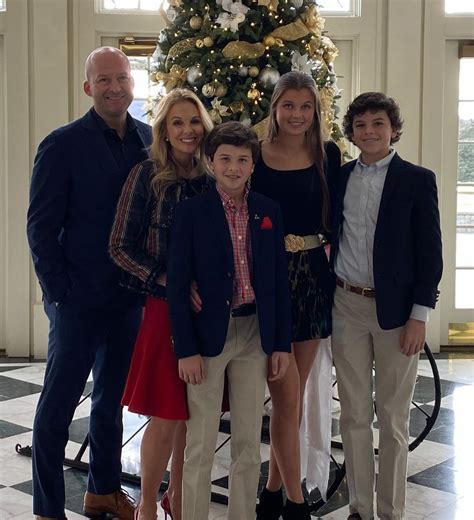 Personal Life and Family of Elisabeth Hasselbeck