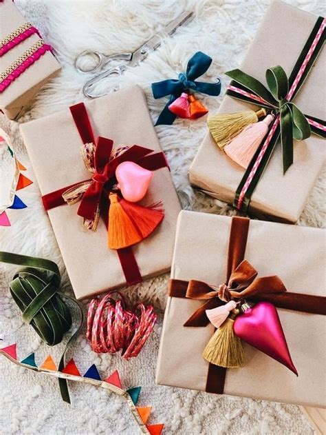 Personalization: Adding a Special Touch to Your Thoughtful Present Wrappings