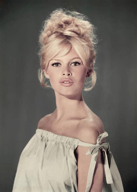 Physical Appearance and Fashion Style of Brigitte Bardot