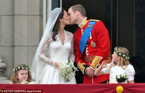 Physical Appearance of Royal Smooches