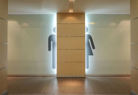 Practical Tips for Preventing Dreams of Unable to Reach the Restroom