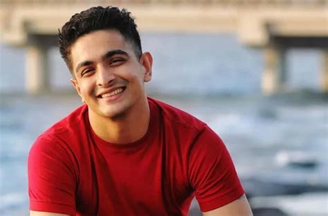 Pratham Chaudhary's Current Age, Height, and Body Measurements