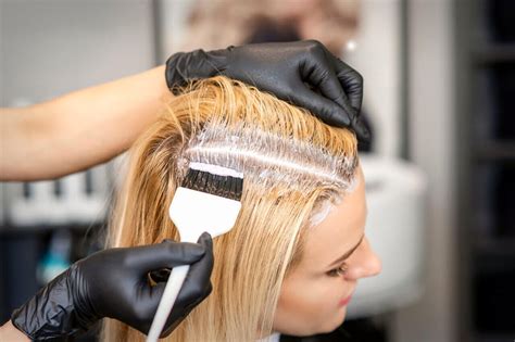 Preparing Your Hair for the Bleaching Process