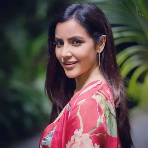 Priya Anand Biography