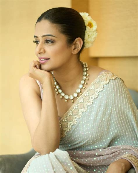 Priyamani Biography: Early Years and Career Beginnings