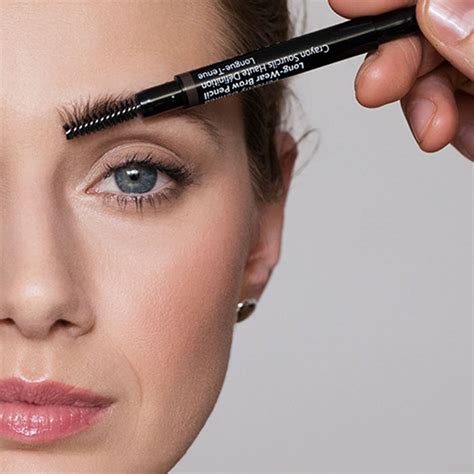 Professional Solutions: Cutting-edge Techniques for Fixing Asymmetrical Brows