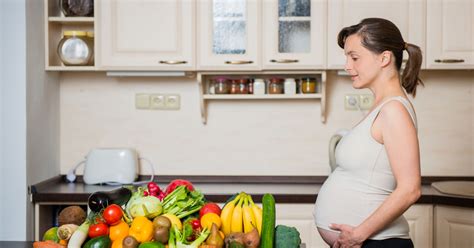 Psychological Factors That Contribute to Pregnancy Cravings