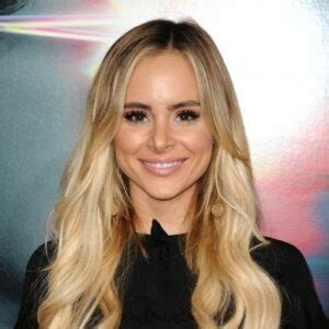 Relationships and Love Life of Amanda Stanton