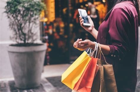 Retail Therapy: The Psychological Benefits of Retail Experience