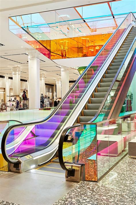 Revolutionizing Shopping: The Rise of Lightning-Fast Escalators in Malls
