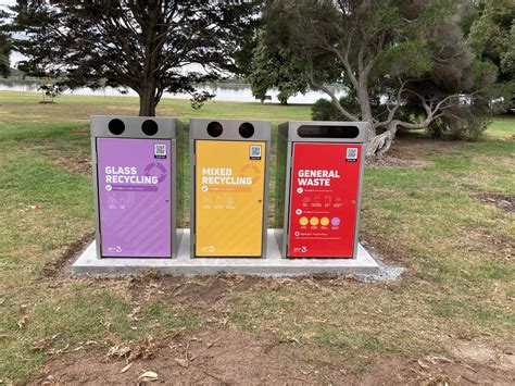 Rubbish Bins in Public Spaces: Advancing a Neat and Sustainable Environment