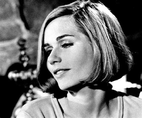 Sally Kellerman Biography