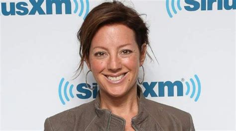 Sarah Mclachlan's Body Measurements