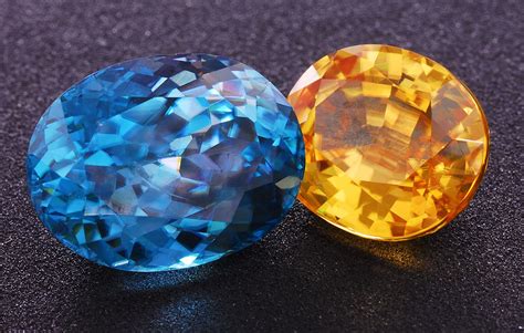 Scientific Explanations behind the Red Diamond's Distinctive Hue