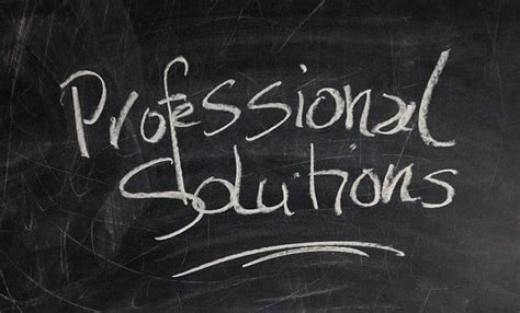 Seeking Professional Help: When Should You Consult a Dream Analyst or Therapist?