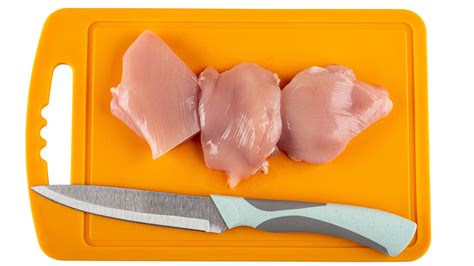 Separating Raw Chicken from Other Ingredients