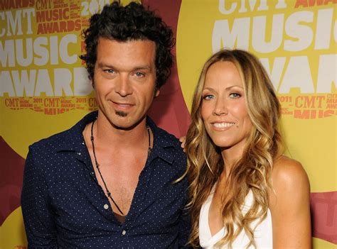 Sheryl Crow's Personal Life and Interests