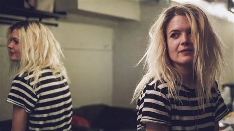 Significance of Alison Mosshart in the Indie Music Scene