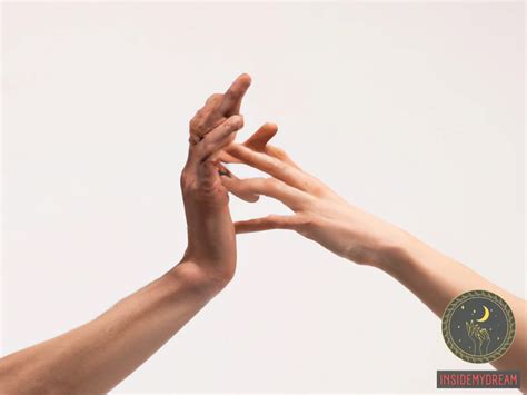 Significance of Successfully Shaking Hands in Dreams: Common Interpretations