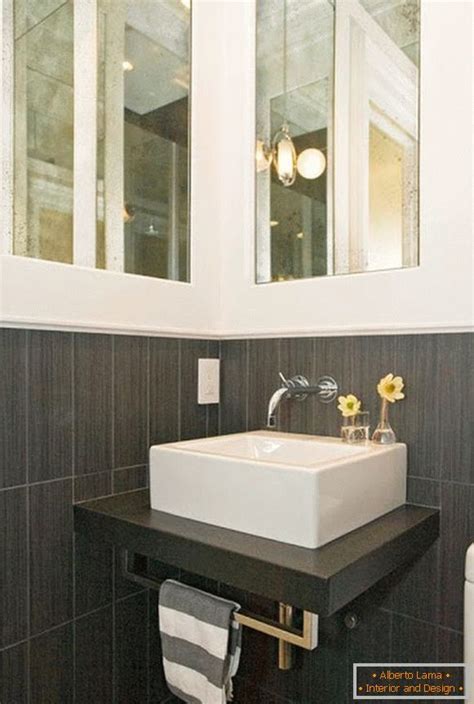 Small Spaces, Big Impact: Choosing the Right Sink for a Compact Bathroom